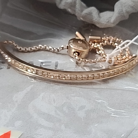 Michael Kors Rose Gold-Plated Urban Rush Bracelet - Picture 6 of 9